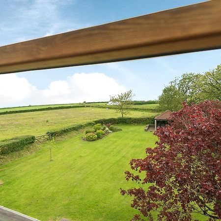 Kidwelly Farmhouse B&B Exteriér fotografie