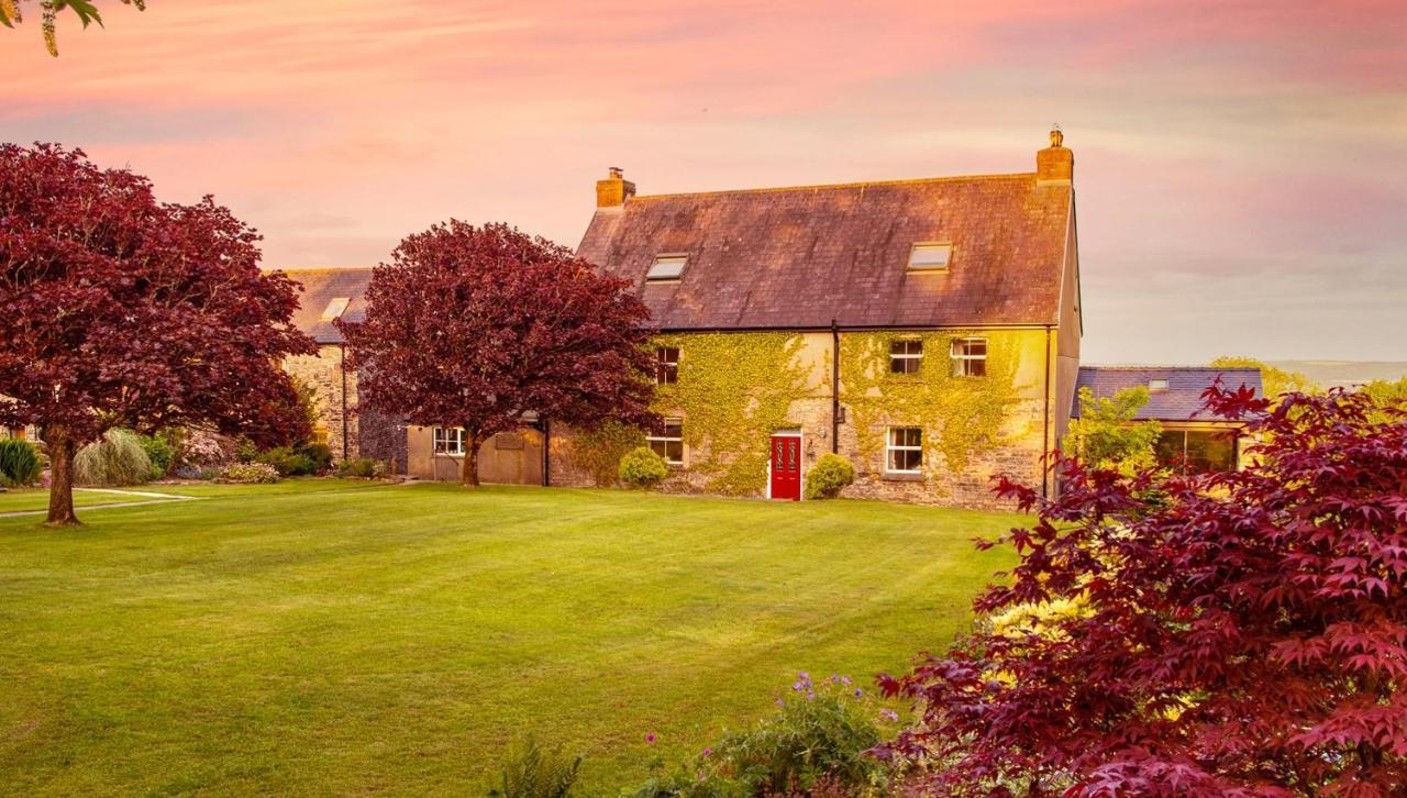 Kidwelly Farmhouse B&B Exteriér fotografie