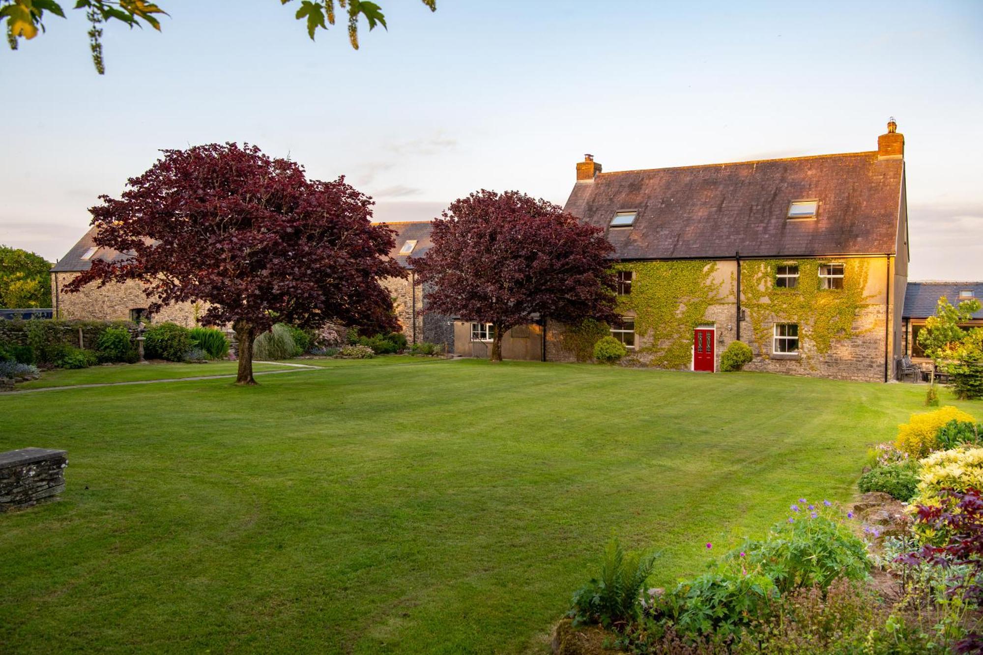 Kidwelly Farmhouse B&B Exteriér fotografie